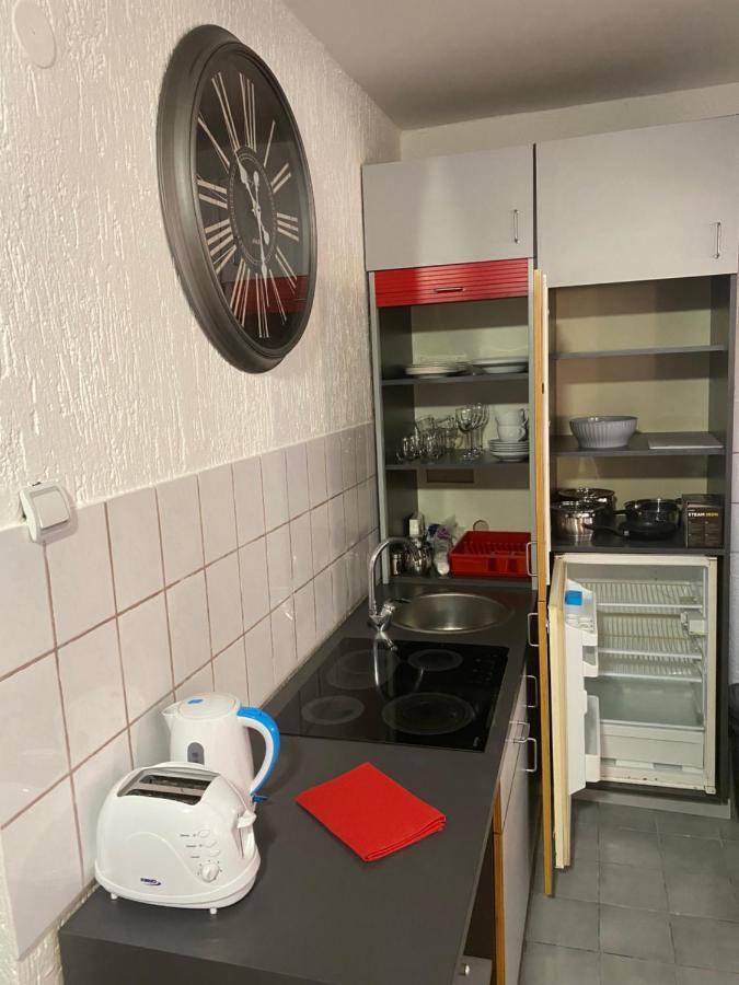 בלגרד Twin Studio Apartments Zemun מראה חיצוני תמונה